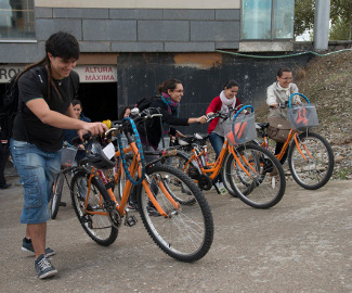 CEssió de bicicletes als alumnes a la Universitat de Lleida
