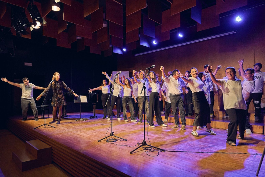 Exposició fotogràfica: Arrela't a la música