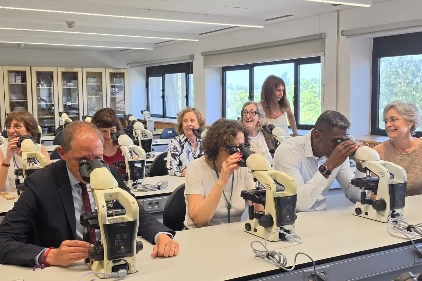 autoritats microscopis medicina