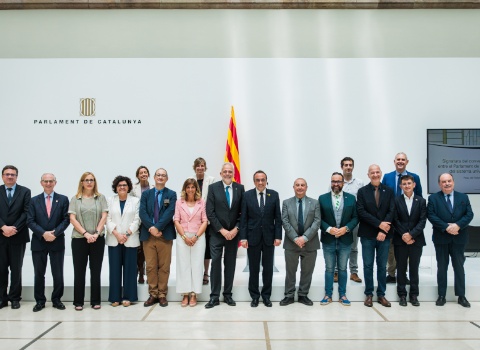conveni Parlament