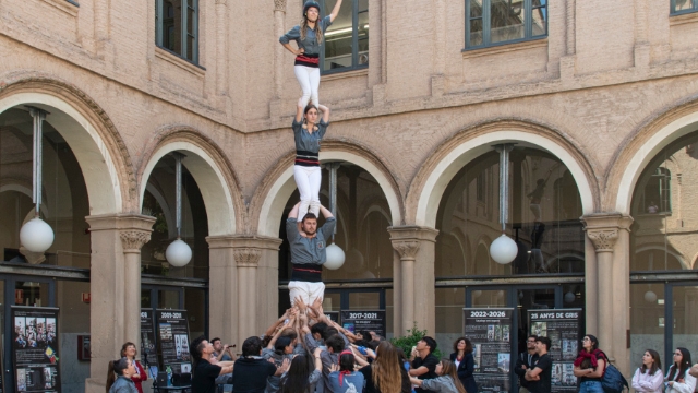 Diada de la colla castellera Los Marracos de la UdL