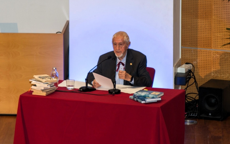 Acte de lliurament de la Medalla d'Honor 2024 de la Xarxa Vives d'Universitats a Josep Vallverdú